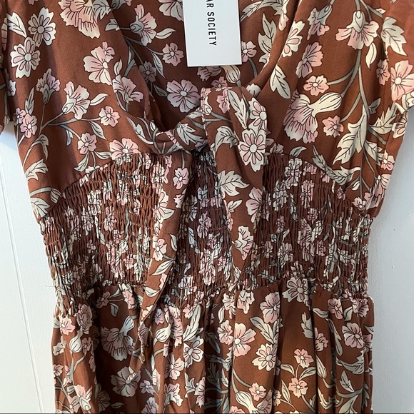 Knot front smocked floral romper - small - Picture 5 of 6